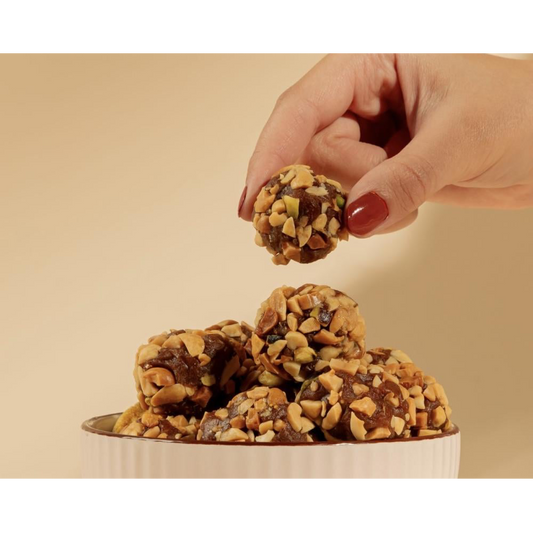 Tamriya with Nuts Box (Tahini Filling)